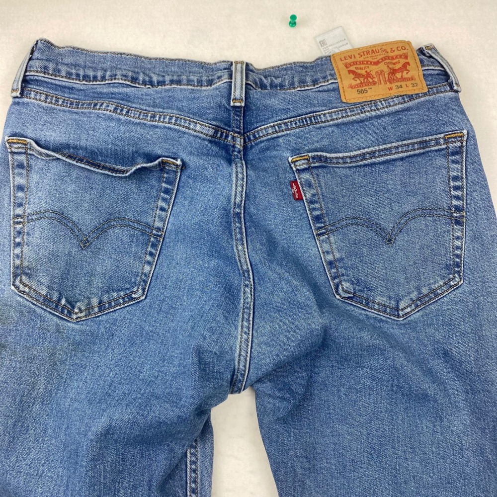Levis 505 Regular Fit Jeans Mens 34x32 Medium Wash Blue Straight Leg Denim Pants - Picture 4 of 16